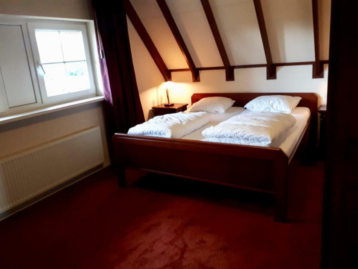Villa Martensplek Met Sauna Tiendeveen Екстер'єр фото